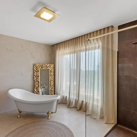 Beautiful In With Sauna Galizana