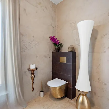 Beautiful In With Sauna